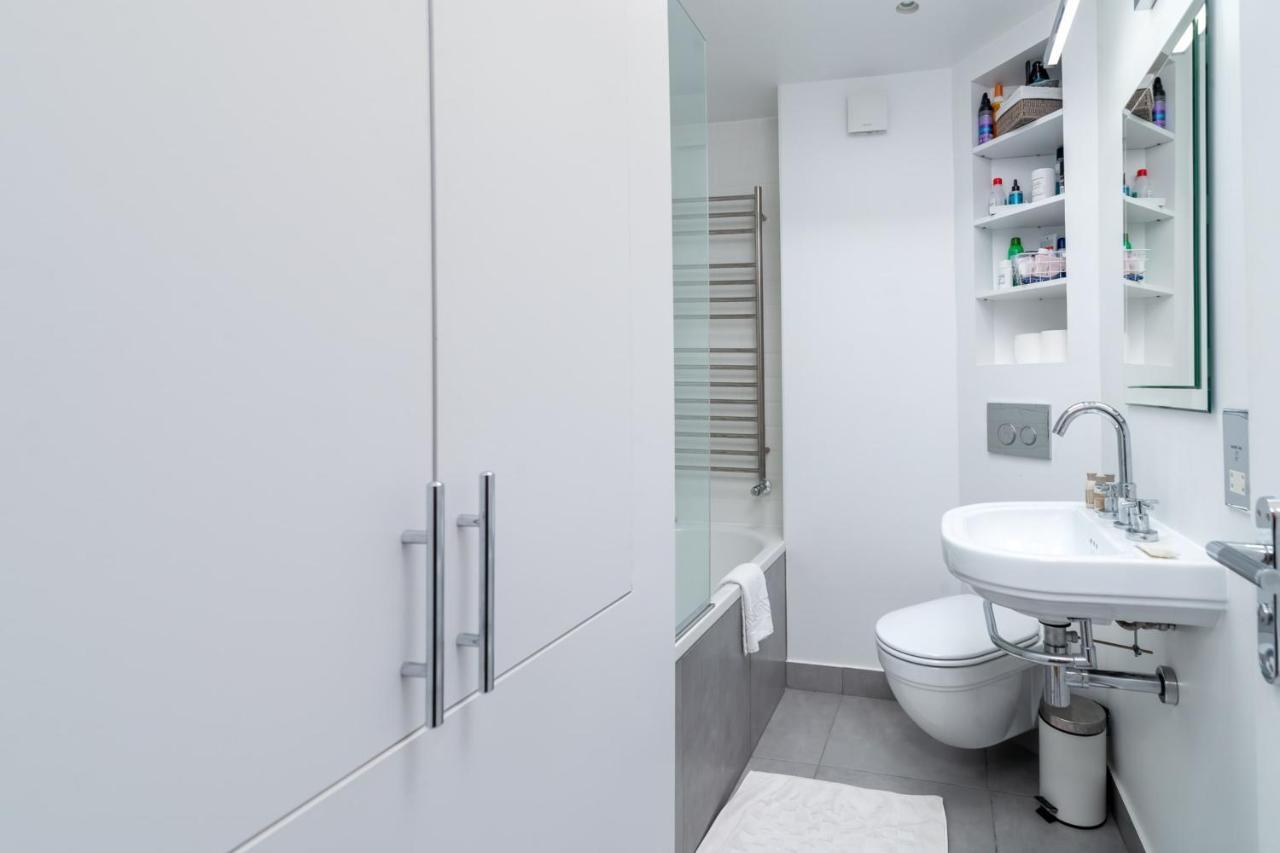 Guestready - Mews House - Spacious 2br In West Kensington Casa vacanze *